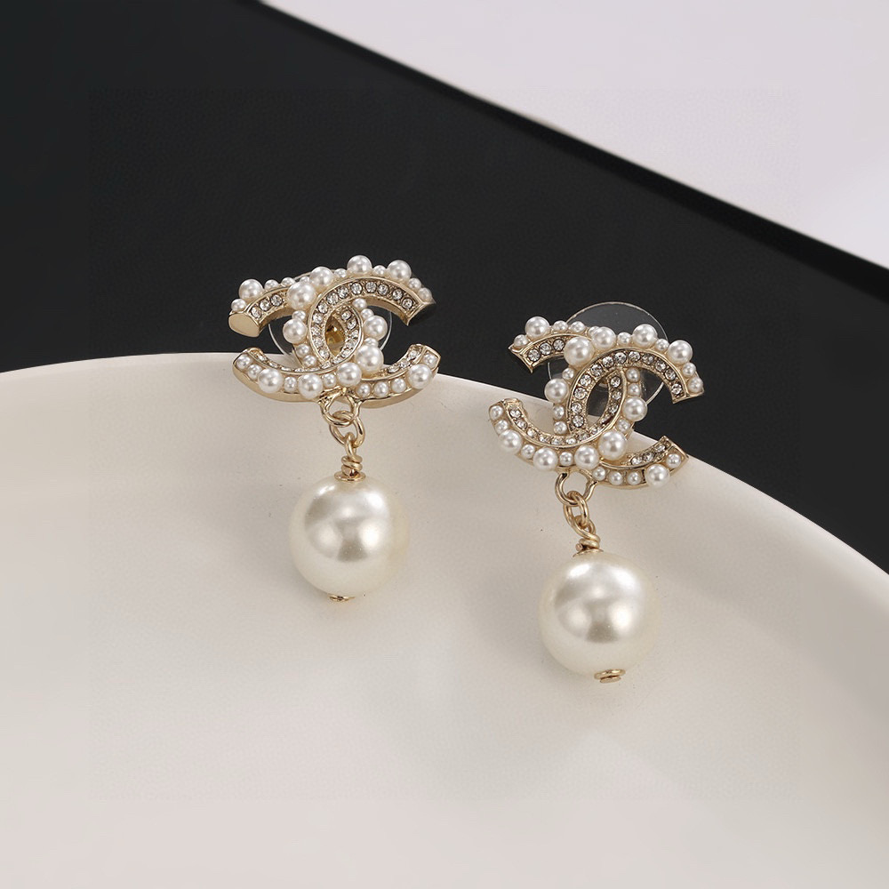 Chanel Серьги гвоздики