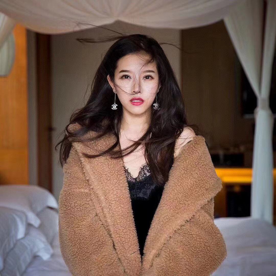 Chanel 香奈儿长款双面钻耳环 紧追潮流早春耳钉 不管你是圆脸还是长脸拆下自己配系有意想不到的惊喜