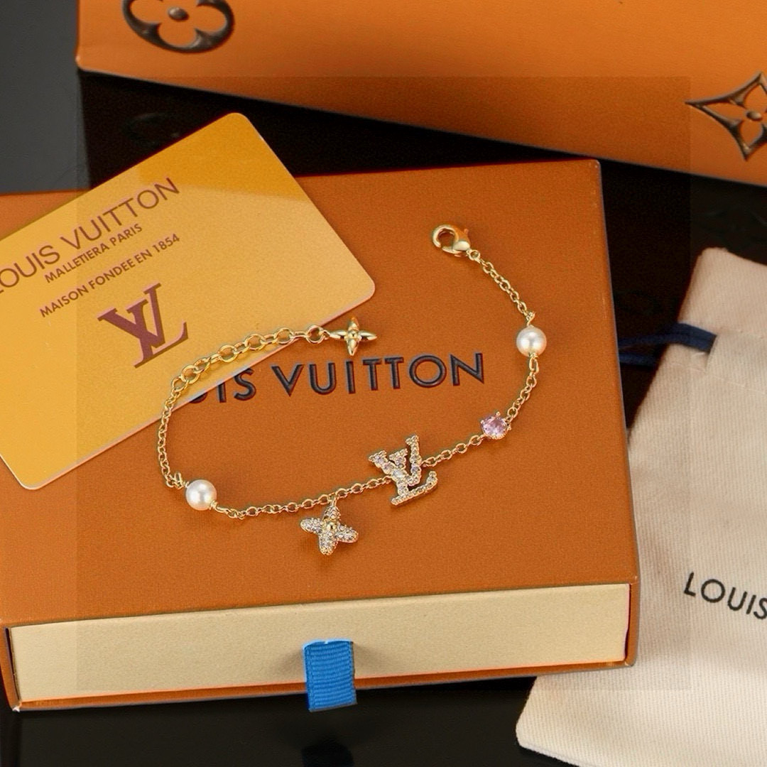 Louis Vuitton 精工版本路易威登手链秉承精湛匠艺