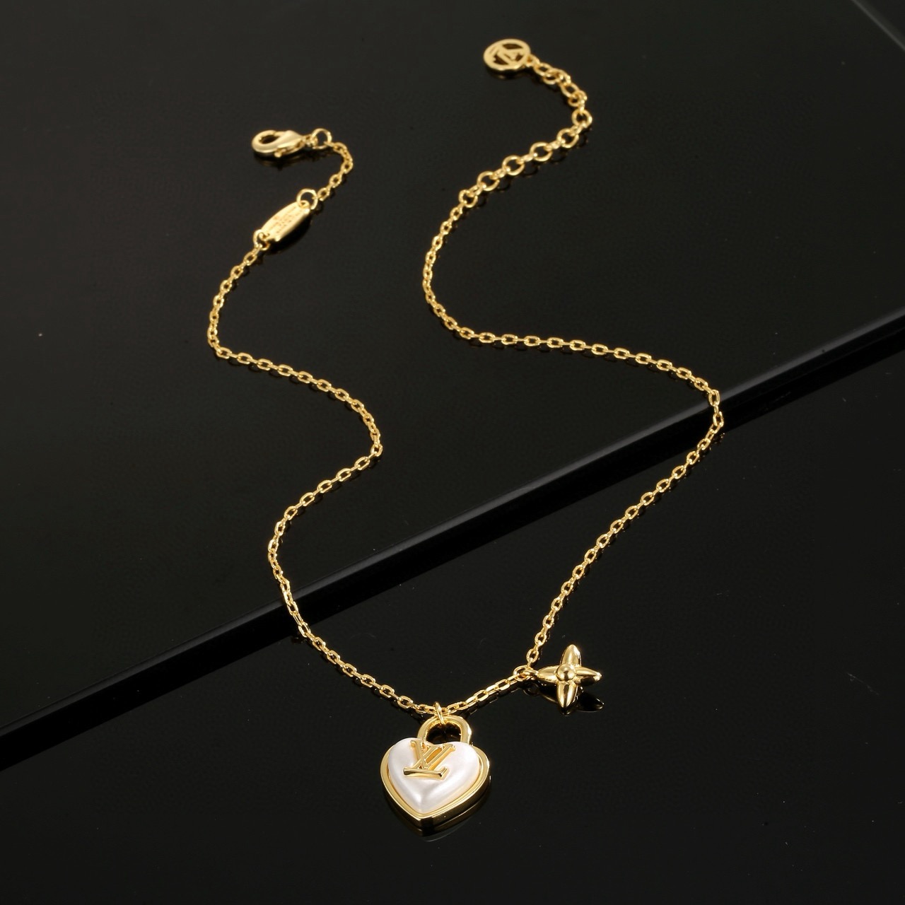 Louis Vuitton Haute Couture Haute Couture Fine Jewelry Necklace Bracelet 5
