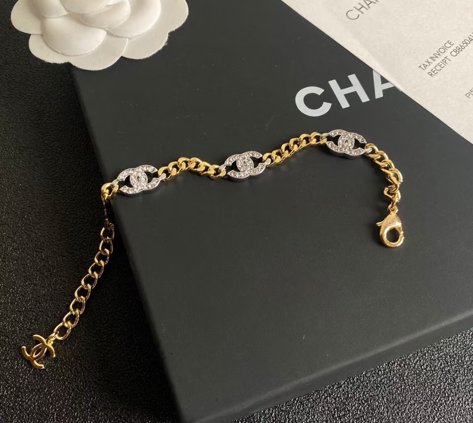 Valextra Haute Couture Haute Couture Fine Jewelry Necklace Bracelet Ring 4