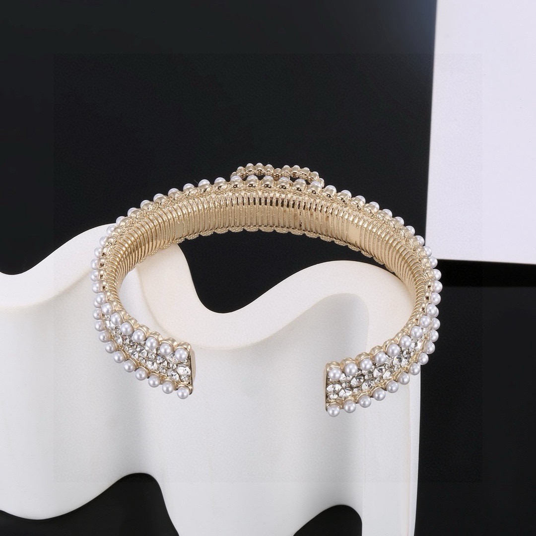 Rene Caovilla Haute Couture Haute Couture Fine Jewelry Necklace Bracelet 4