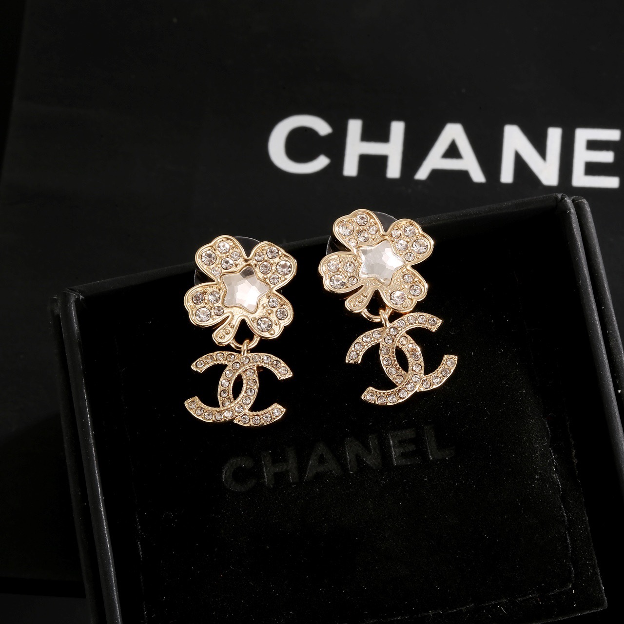 Chanel Haute Couture Haute Couture Fine Jewelry Necklace Bracelet Ring 3