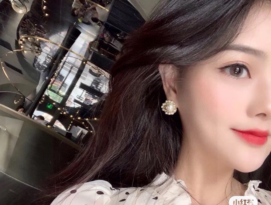 Chanel Chanel 小香新款双c耳钉 精选 材质搭配纯银针 美死了 各大 独特个性风格 耳钉