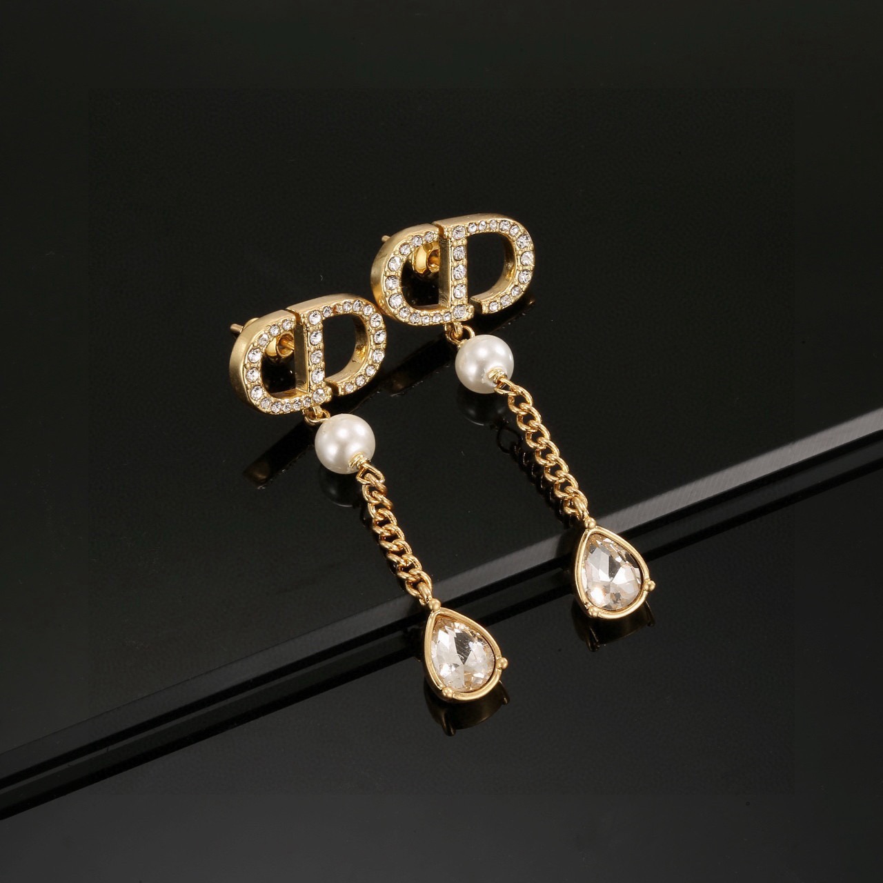 Dior 最新 迪奥火爆 各路