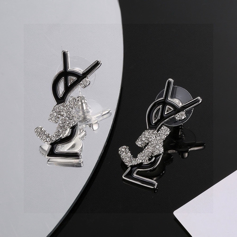 Saint Laurent 圣罗兰YSL 奢侈 百搭 犹如酒会礼服一般 绚烂多姿 最具个性魅力象征永远的不变的情怀