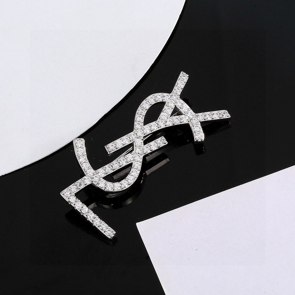 Saint Laurent 圣罗兰YSL 胸针 奢侈 百搭 犹如酒会礼服一般 绚烂多姿 最具个性魅力象征永远的不变的情怀