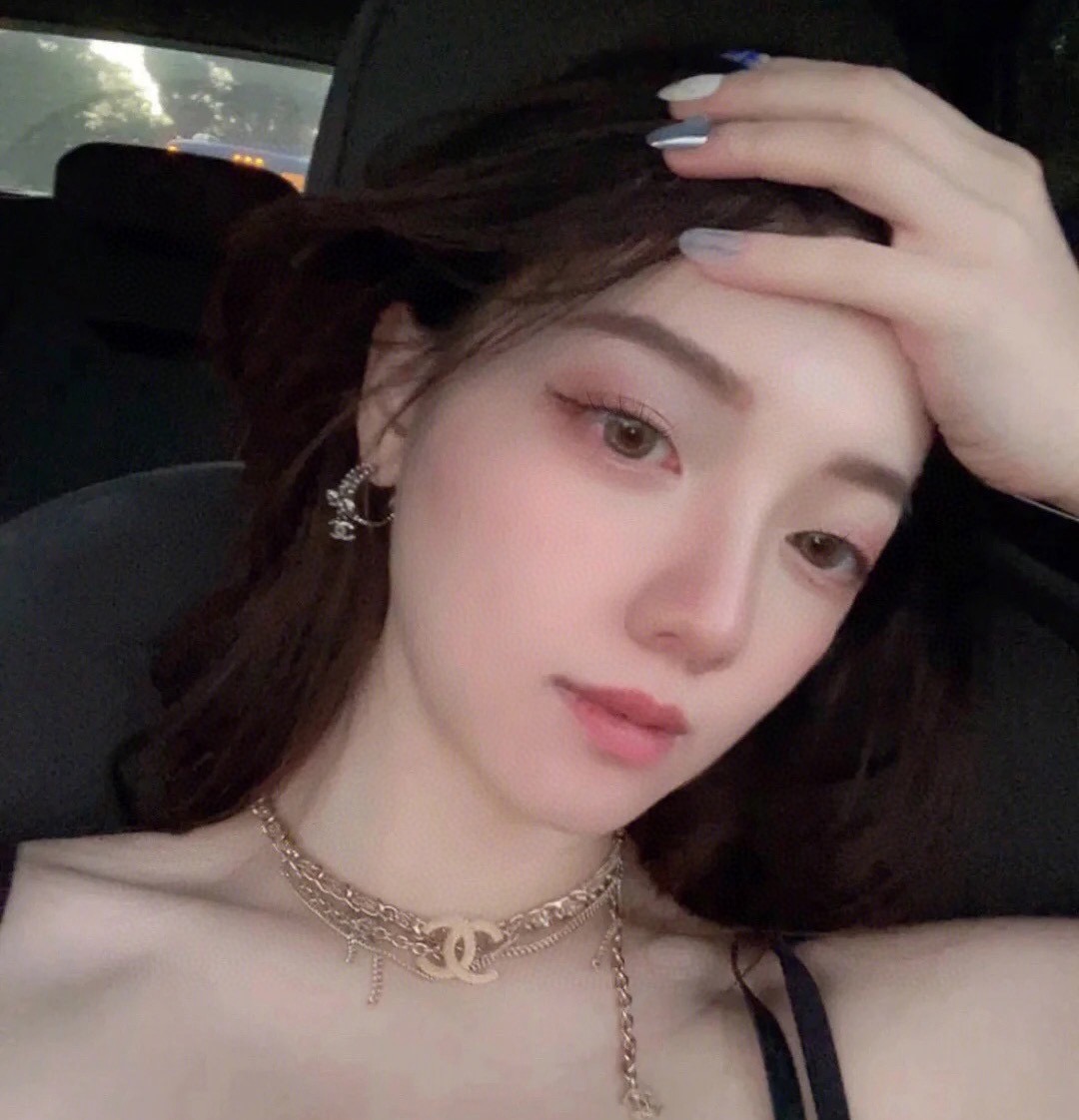 Chanel CHANEL 小香项链 高端品质 同材质 做工 细腻 本 多层链条设计