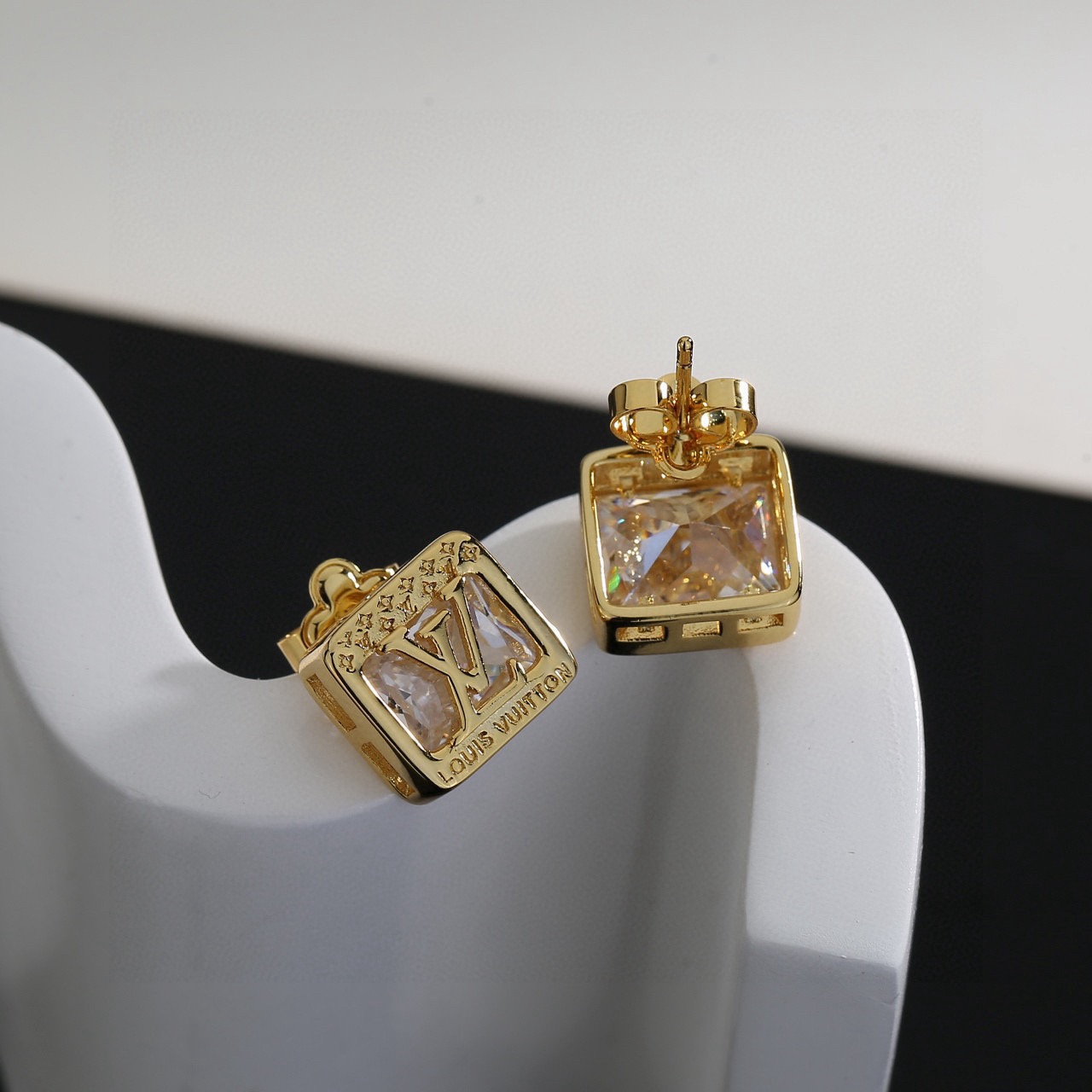 China Replica LV Jewelry LVJ0401-3520