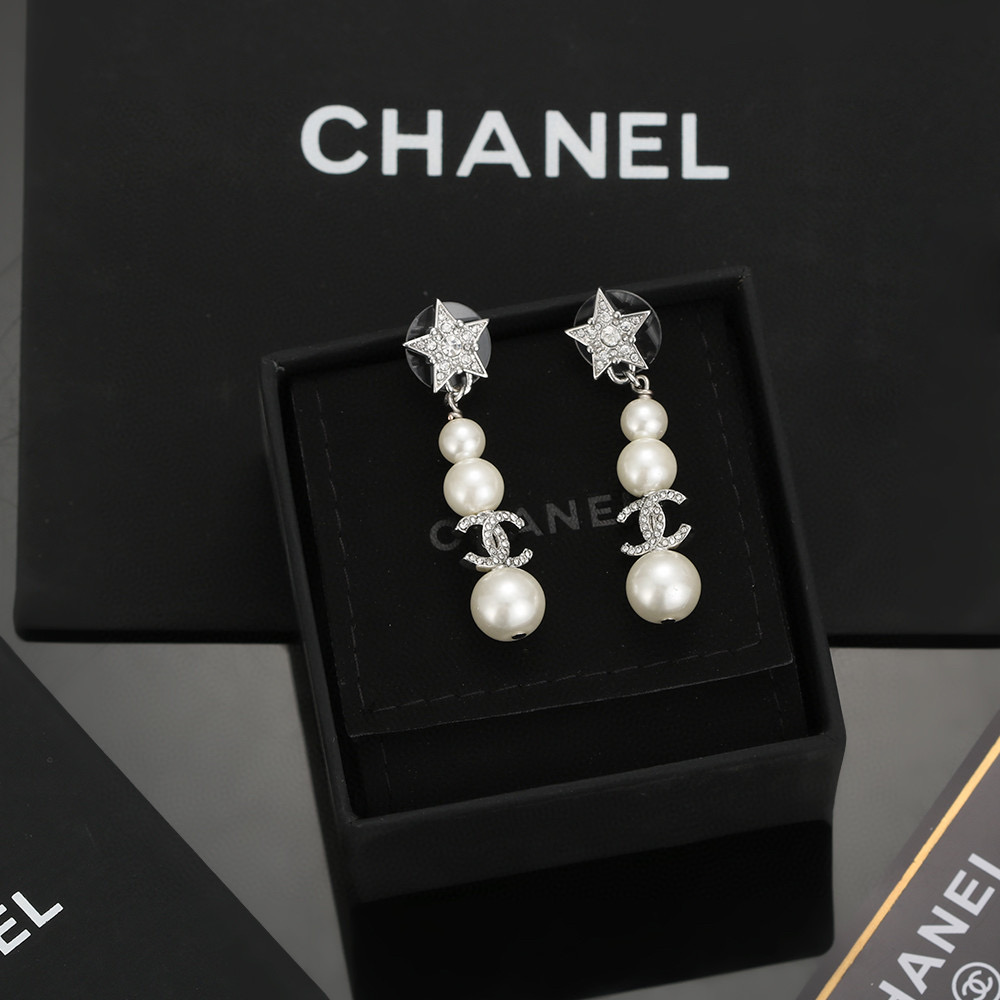 Chanel 小香新款 Chanel香奈儿 耳钉 一摸一样的 高端定制 黄铜 每一个细节
