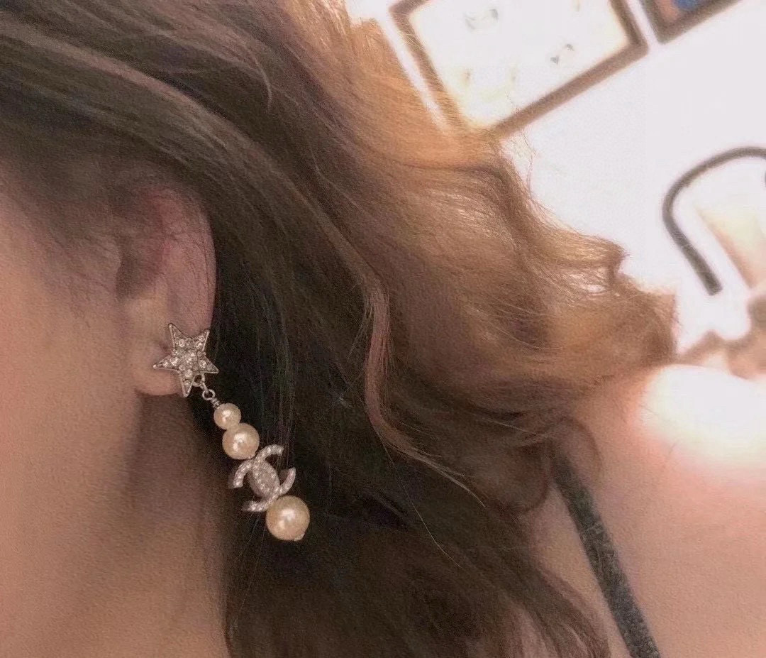 Chanel 小香新款 Chanel香奈儿 耳钉 一摸一样的 高端定制 黄铜 每一个细节