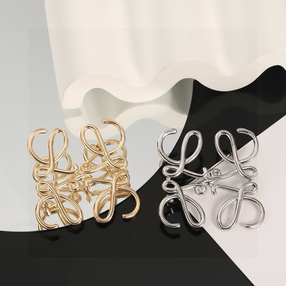 Loewe 罗意威 Loewe如意结 几何新款胸针brooch