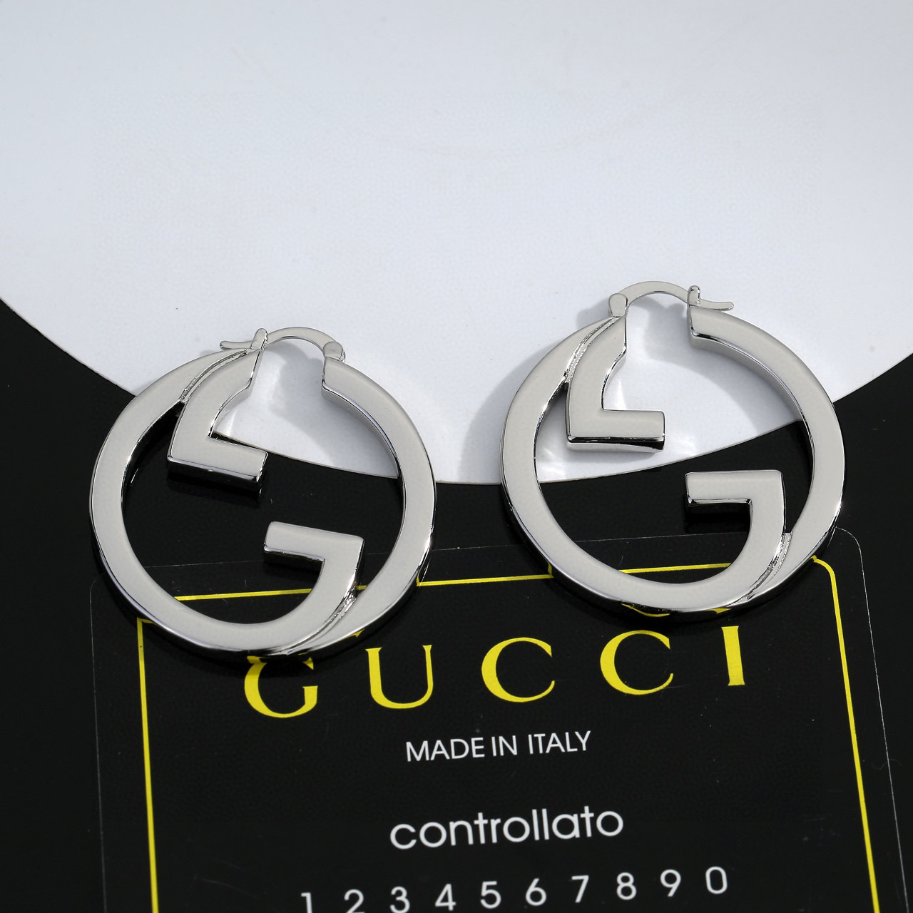 Gucci Gucci 古驰 耳钉 高端 打造 美到哭 因为是限量版 你根本无法在店内看到