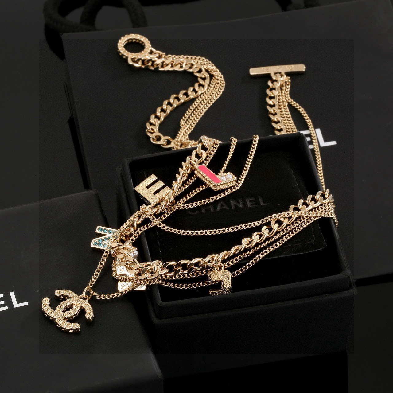 Chanel CHANEL 小香项链 高端品质 同材质 做工 细腻 本 多层链条设计