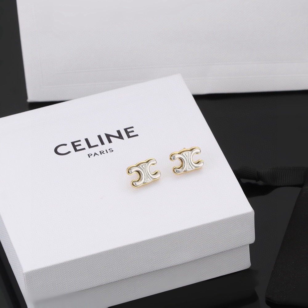 Celine 赛琳Celine 新款凯璇门耳钉 与众不同的设计 个性十足 颠覆你对传统耳环的印象 使其魅力爆灯