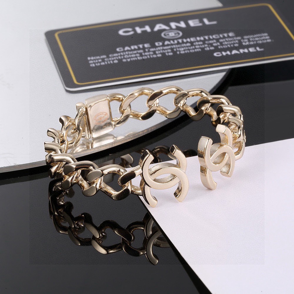 Chrome Hearts Ch@nel 香奈儿新款手镯 高端品质 重工打造