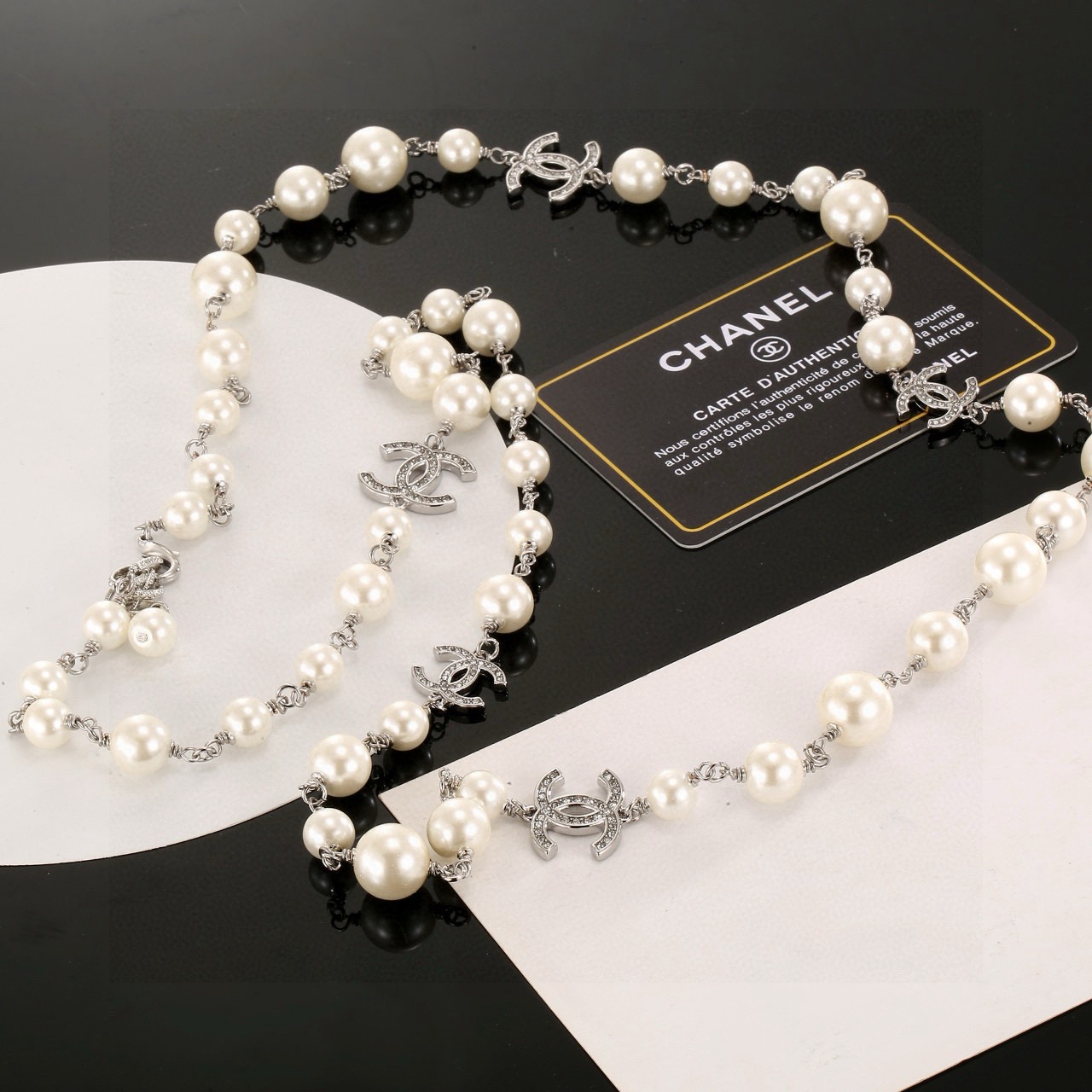 Chanel 秋冬毛衣链 Chanel 毛衣链 可重叠配戴 小香 大小珍珠链 【 狠货】进出 无压力