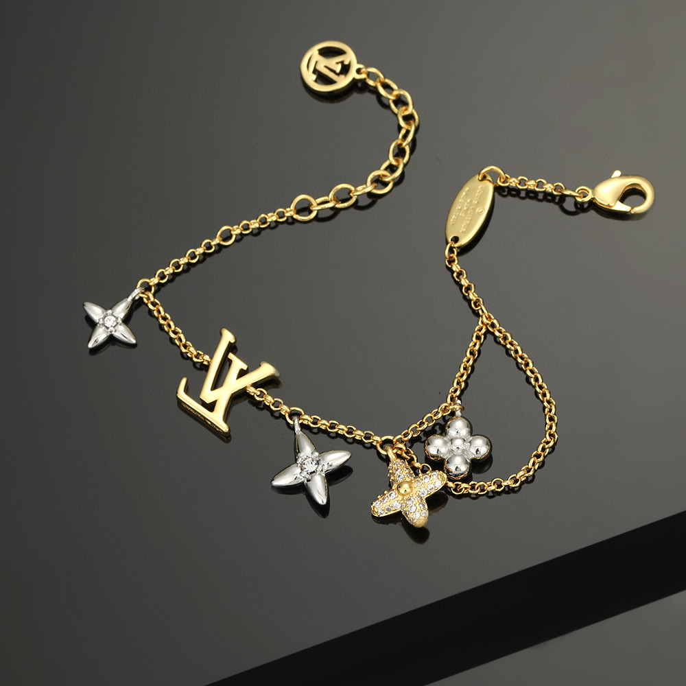 Louis Vuitton 精工版本路易威登手链秉承精湛匠艺