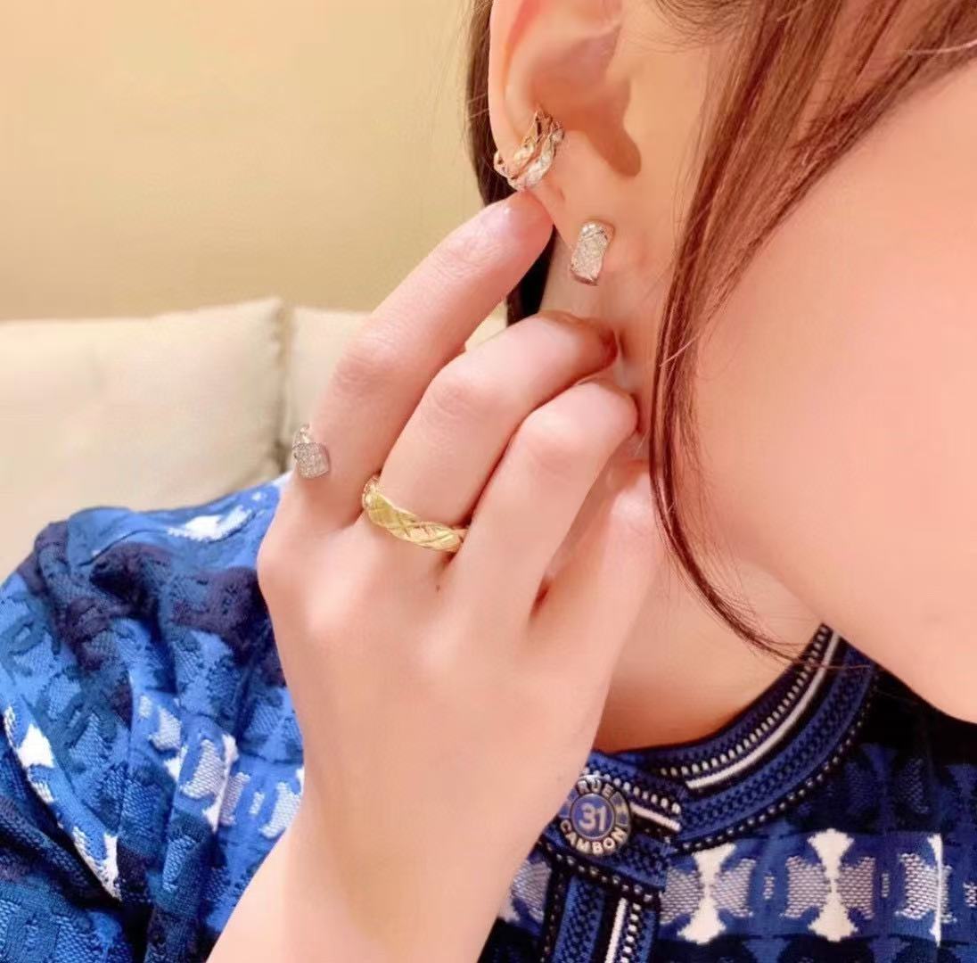 Chanel CNC版本 小香 款 菱格 带钻耳拍