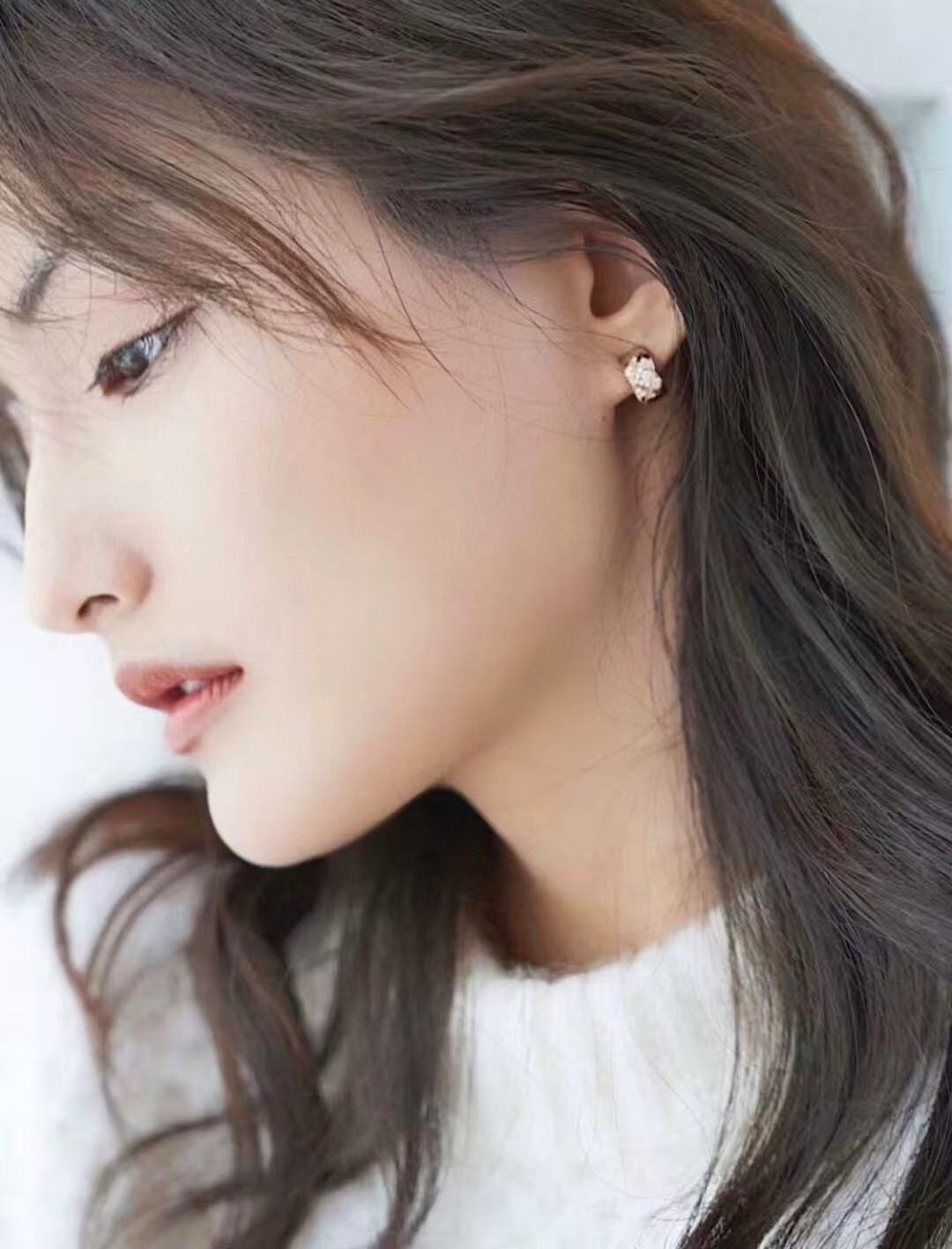 Chanel CNC版本 小香 款 菱格 带钻耳拍