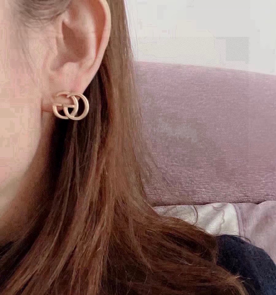 gucci gg marmont white enamel stud earrings