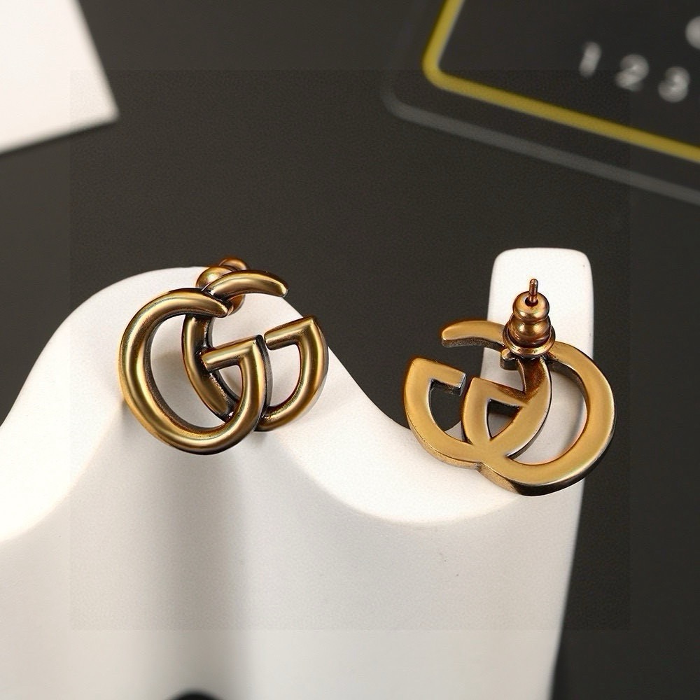 gucci gg marmont white enamel stud earrings