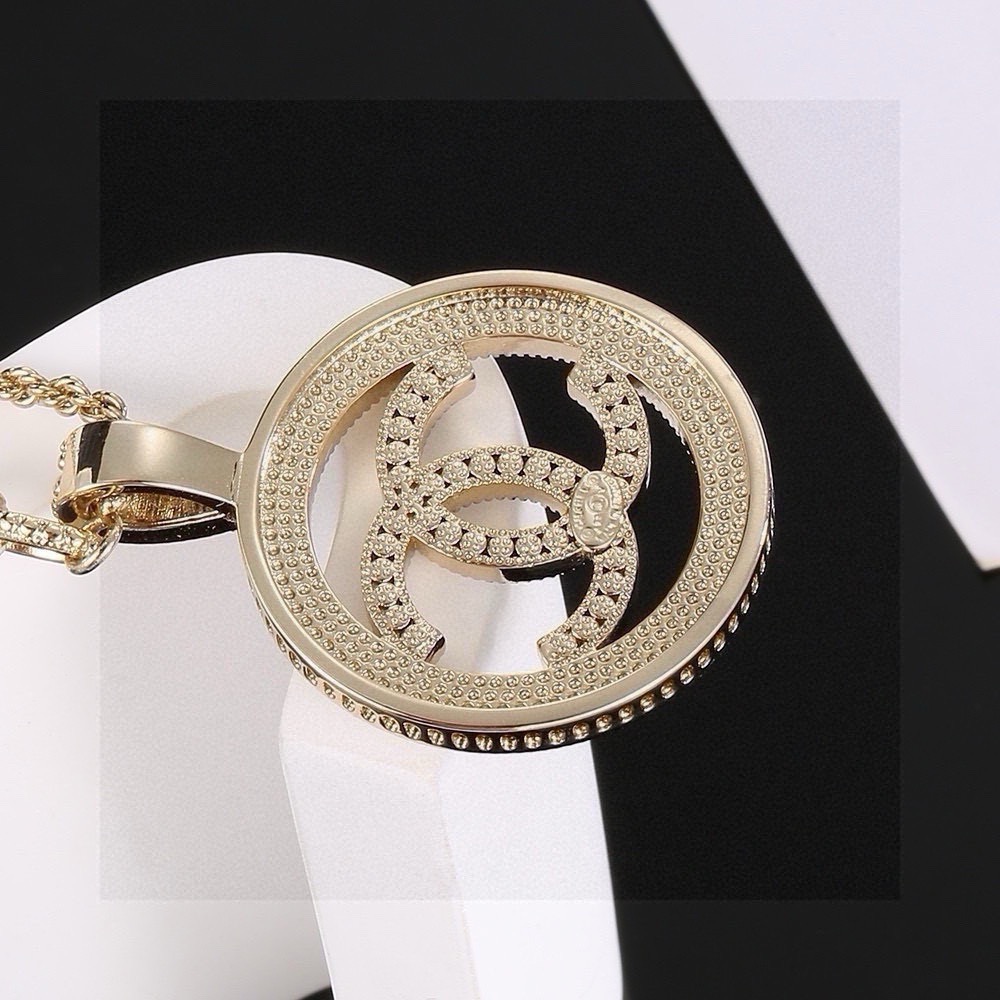 Chanel Haute Couture Haute Joaillerie Fine Jewelry Earrings Necklace 4