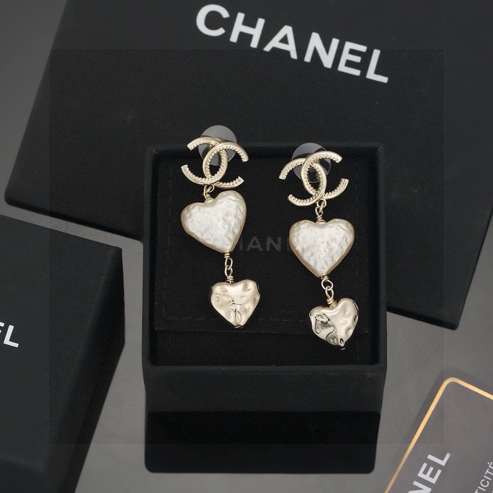 Chanel Haute Couture Haute Joaillerie Fine Jewelry Earrings Necklace 4