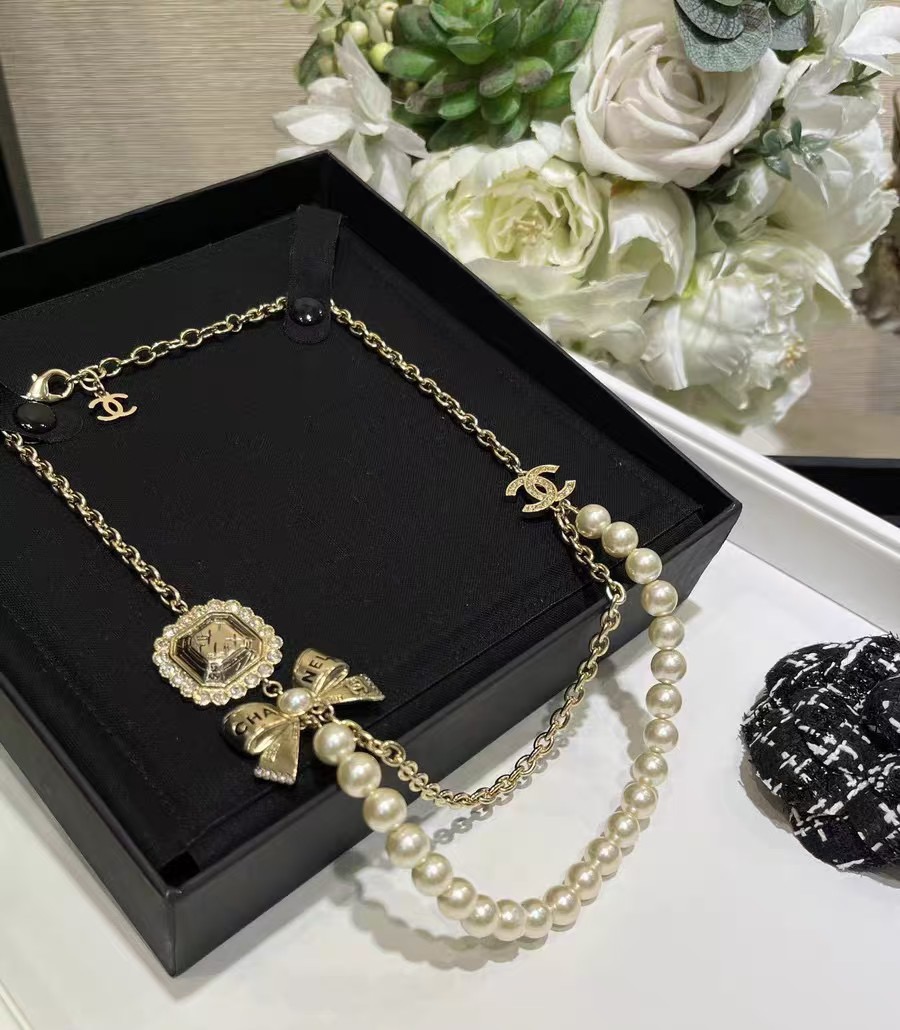 Chanel Haute Couture Haute Joaillerie Fine Jewelry Earrings Necklace 3