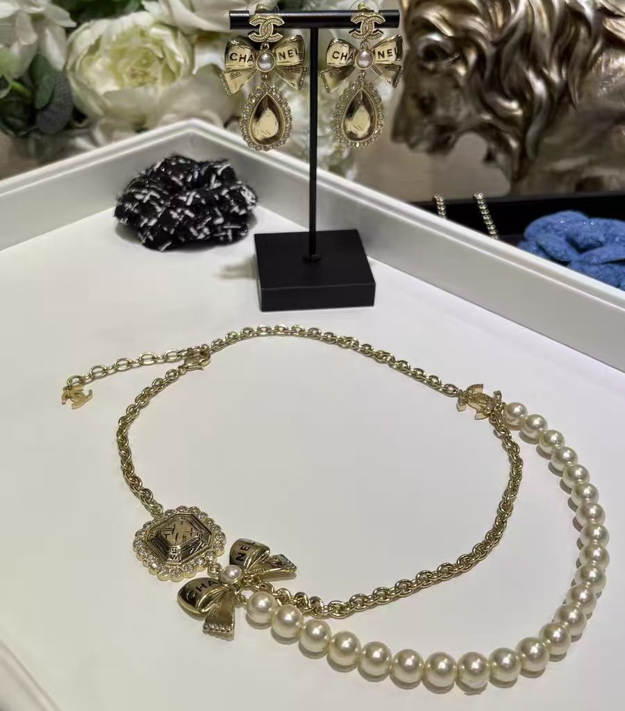 Chanel Haute Couture Haute Joaillerie Fine Jewelry Earrings Necklace 4