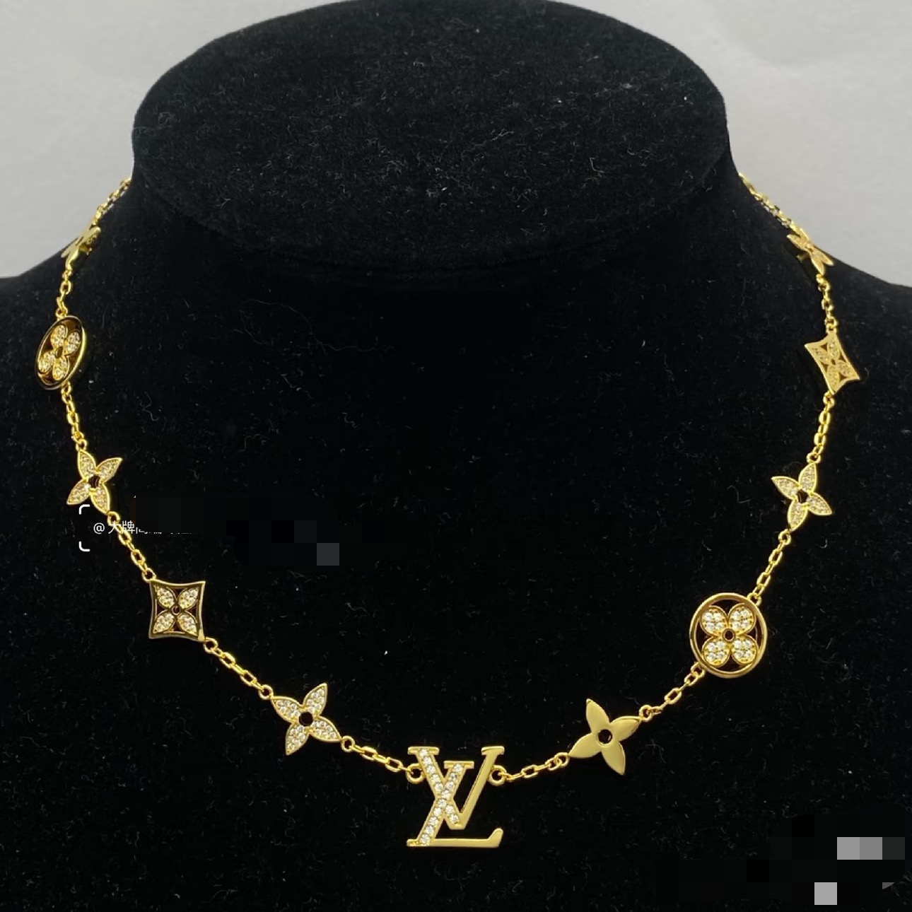 louis vuitton blooming supple necklace
