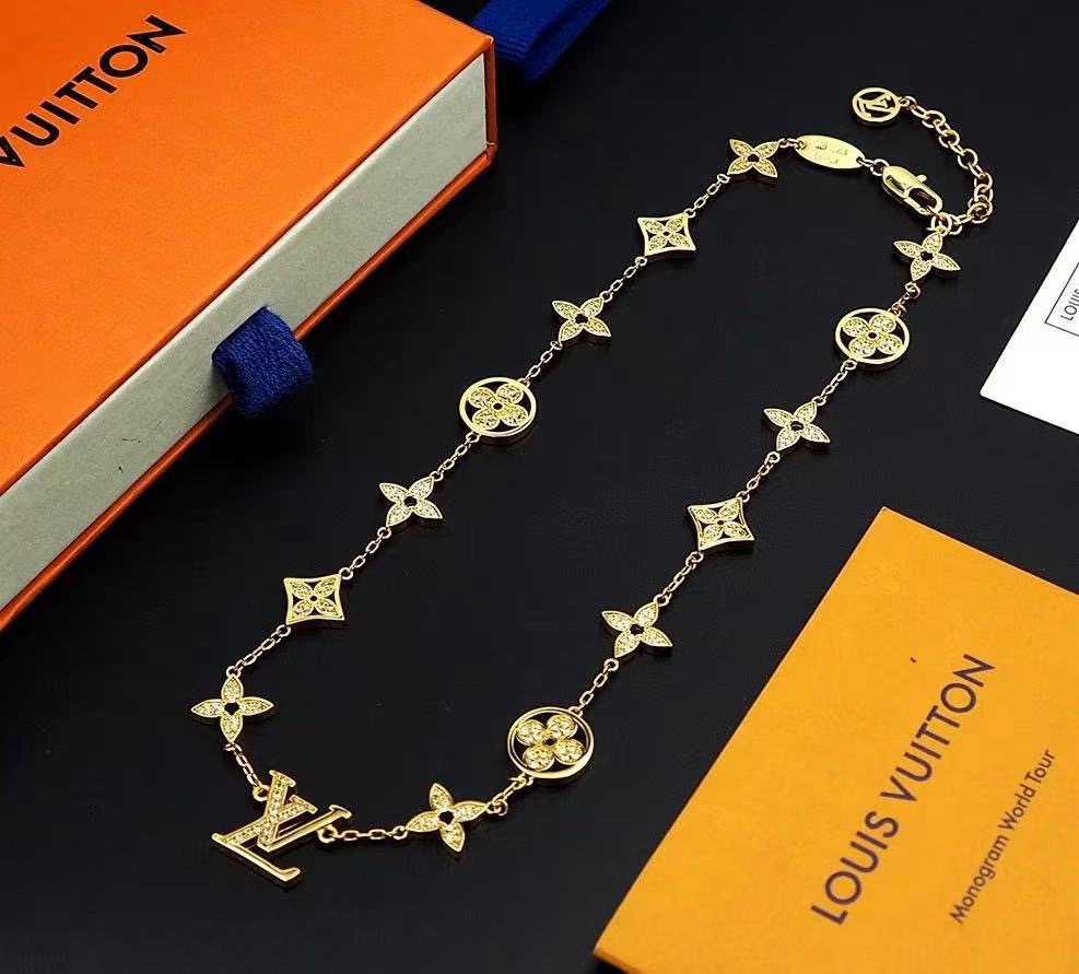 louis vuitton blooming supple necklace