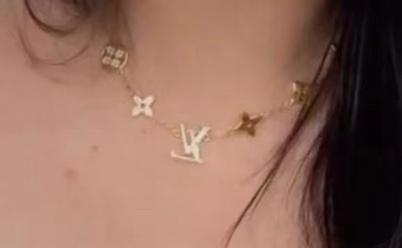louis vuitton blooming supple necklace
