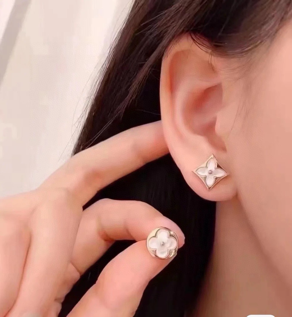 Louis Vuitton Haute Joaillerie Fine Jewelry Earrings Necklace Ring 3