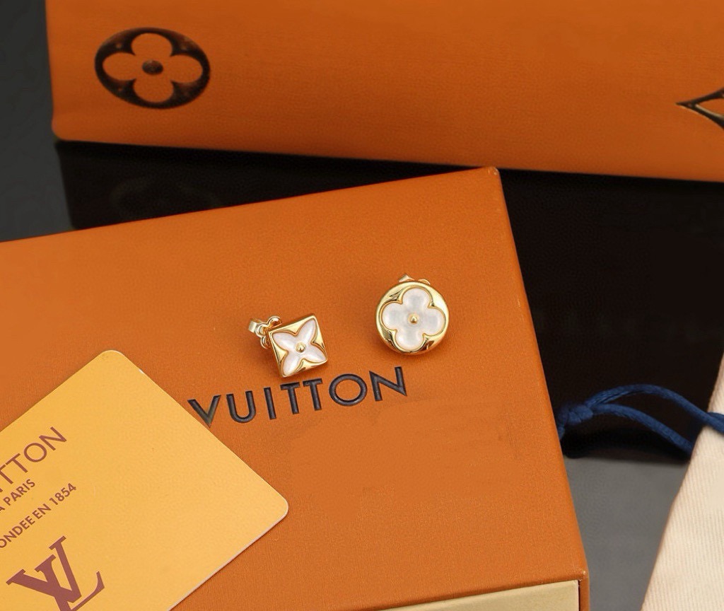 Louis Vuitton Haute Joaillerie Fine Jewelry Earrings Necklace Ring 2