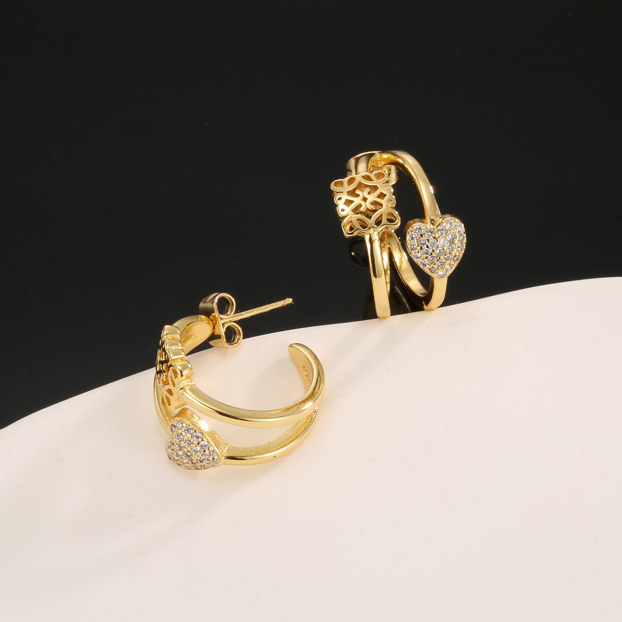 Loewe Haute Couture Haute Joaillerie Fine Jewelry Earrings Necklace Ring 5