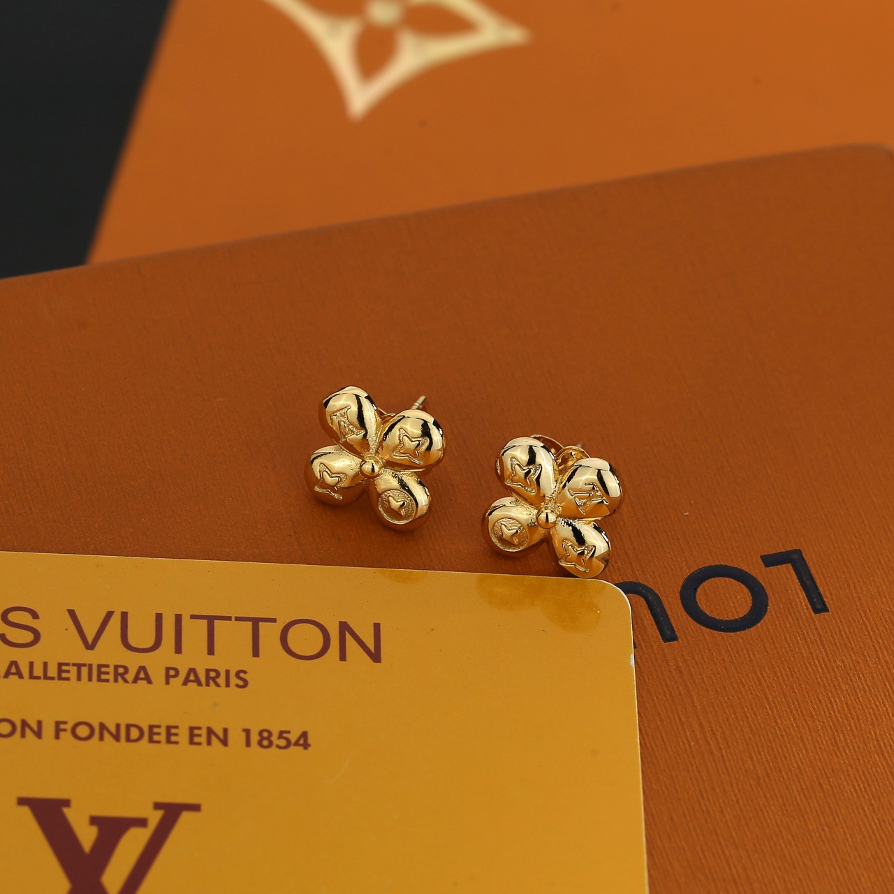 Louis Vuitton Haute Joaillerie Fine Jewelry Earrings Necklace Ring Ref 2