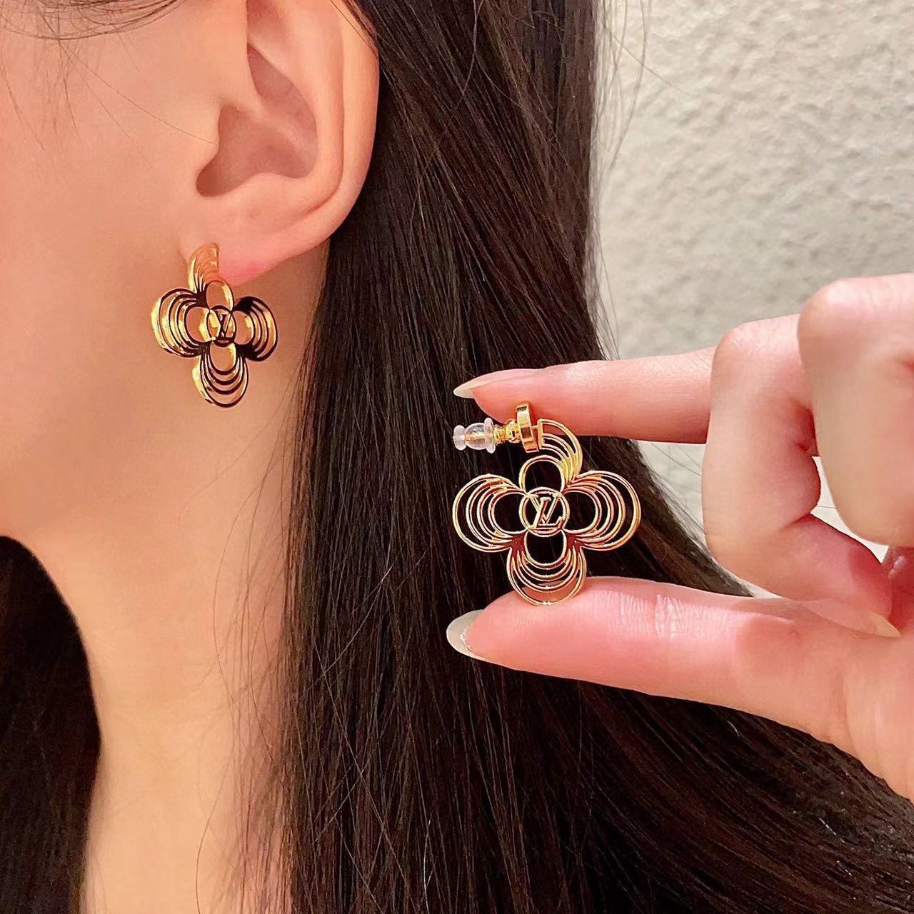 Louis Vuitton Haute Joaillerie Fine Jewelry Earrings Necklace Ring 5