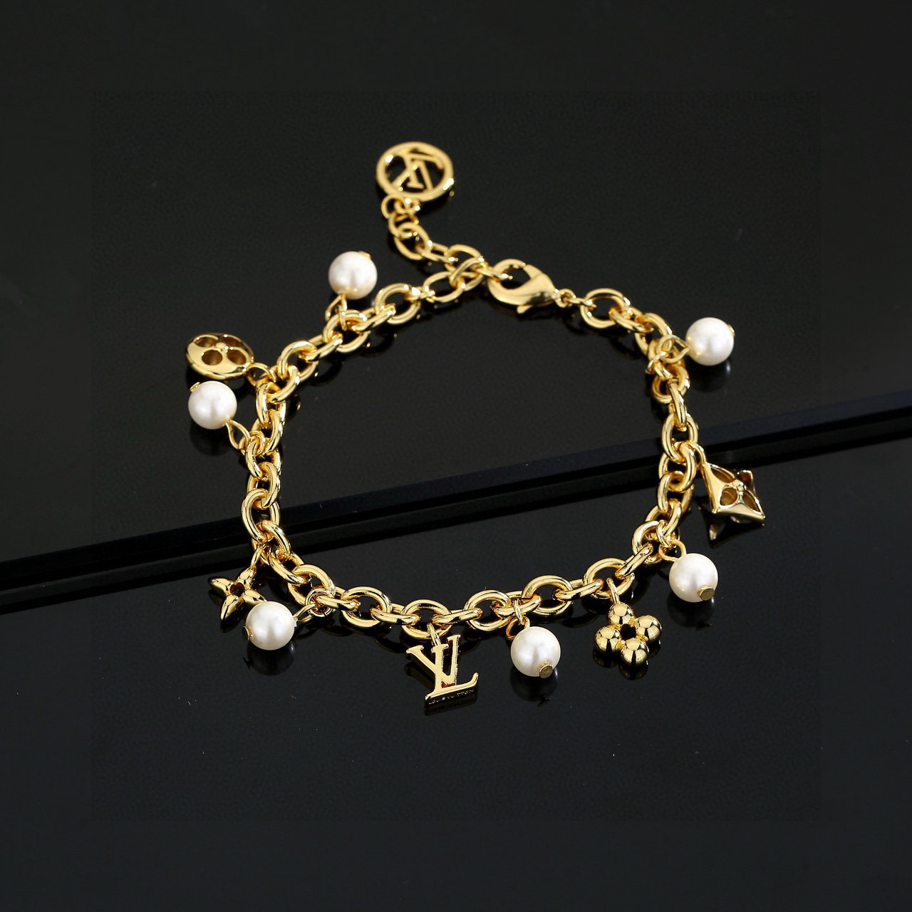 Louis Vuitton Haute Joaillerie Fine Jewelry Earrings Necklace Ring 2