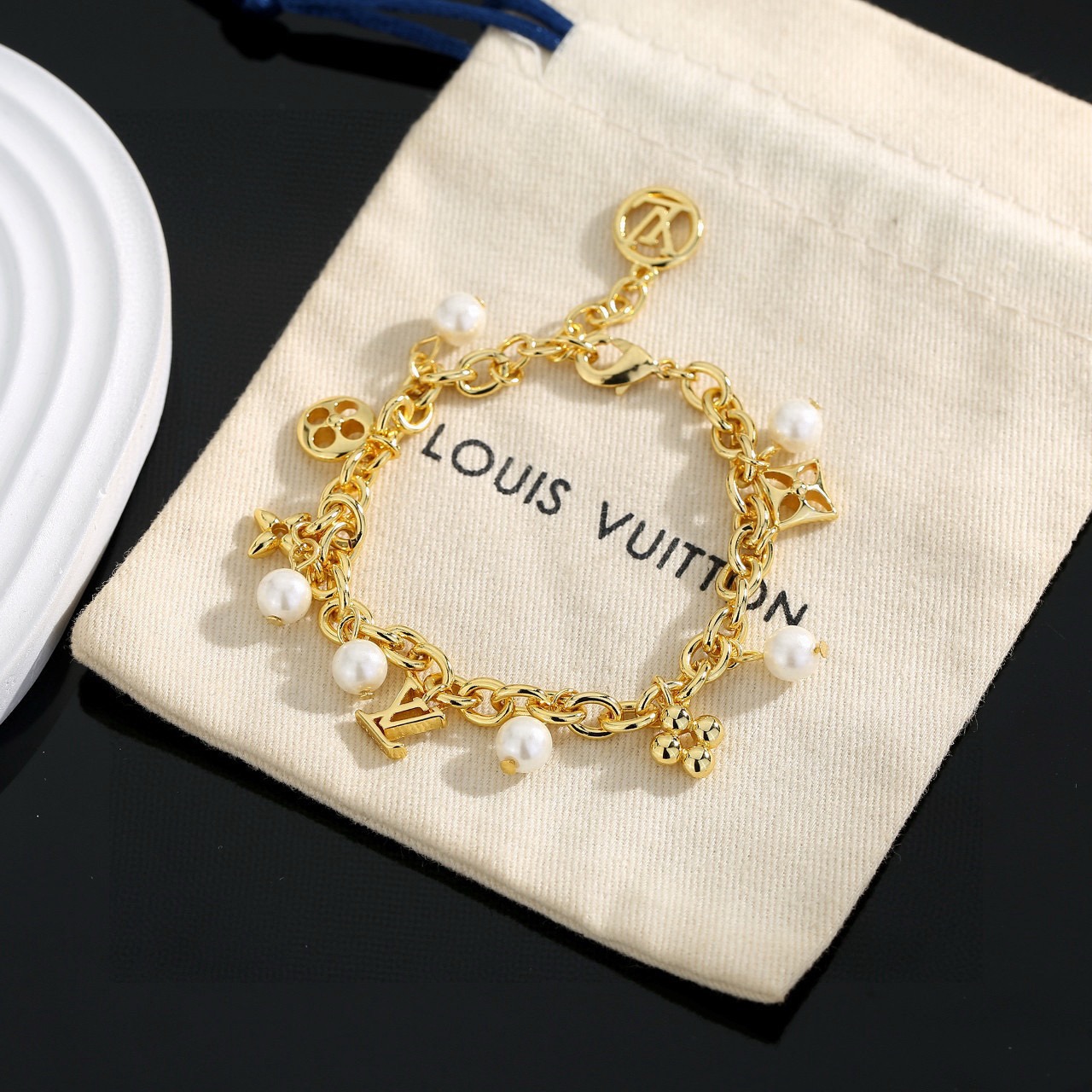 Louis Vuitton Haute Joaillerie Fine Jewelry Earrings Necklace Ring 5