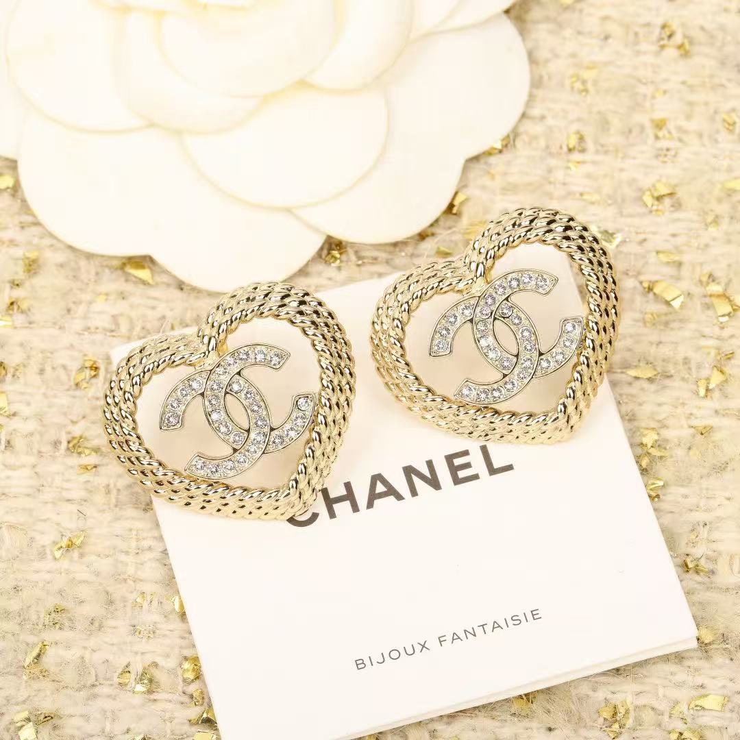 Chanel Haute Couture Haute Joaillerie Fine Jewelry Earrings Necklace 3