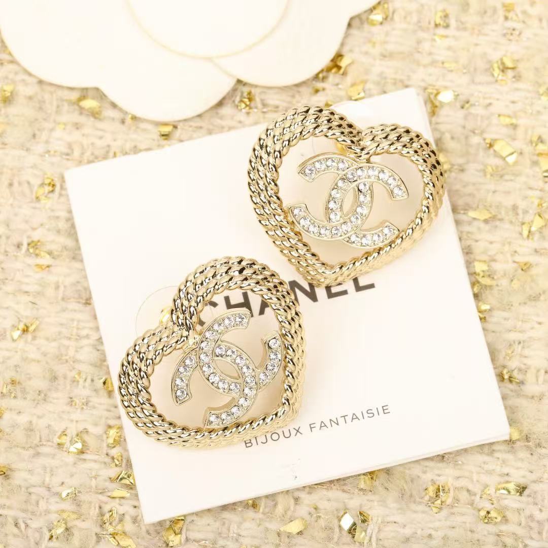 Chanel Haute Couture Haute Joaillerie Fine Jewelry Earrings Necklace 2