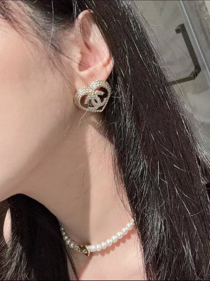 Chanel Haute Couture Haute Joaillerie Fine Jewelry Earrings Necklace 5