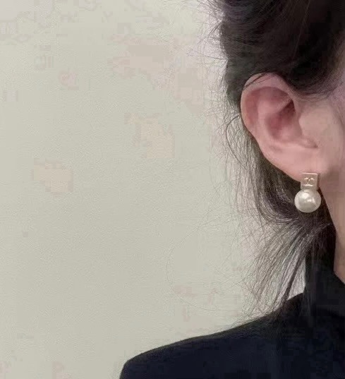 Chanel Haute Couture Haute Joaillerie Fine Jewelry Earrings Necklace 4