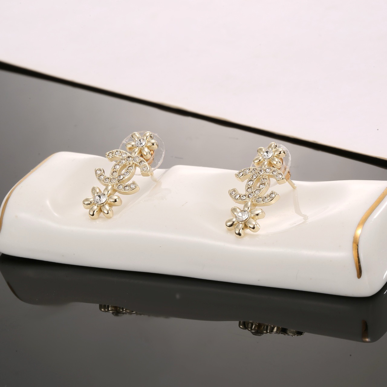 Chanel Haute Joaillerie Fine Jewelry Earrings Necklace Ring Ref 6