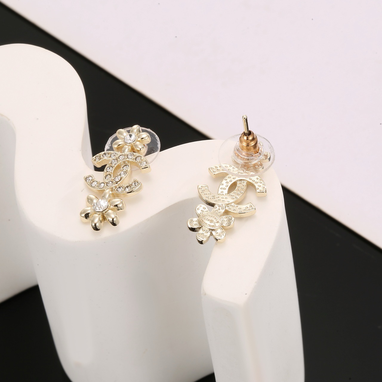 Chanel Haute Joaillerie Fine Jewelry Earrings Necklace Ring Ref 7