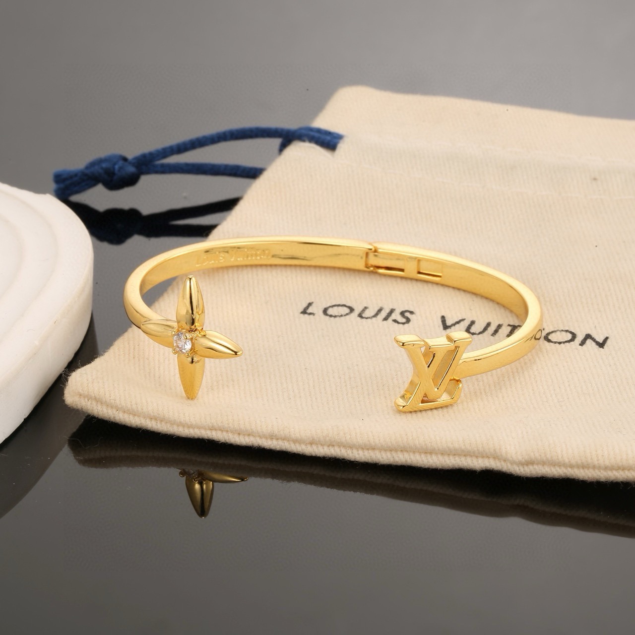 Louis Vuitton Haute Joaillerie Fine Jewelry Earrings Necklace Ring 3