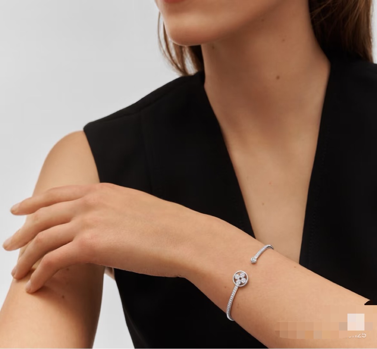 Louis Vuitton Haute Joaillerie Fine Jewelry Earrings Necklace Ring 5