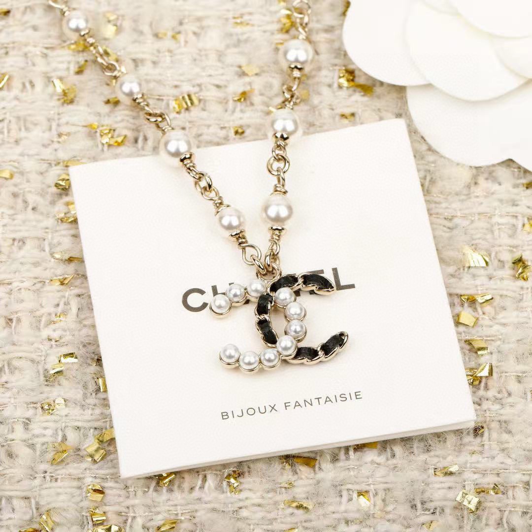 Chanel Haute Joaillerie Fine Jewelry Earrings Necklace Ring Ref 4