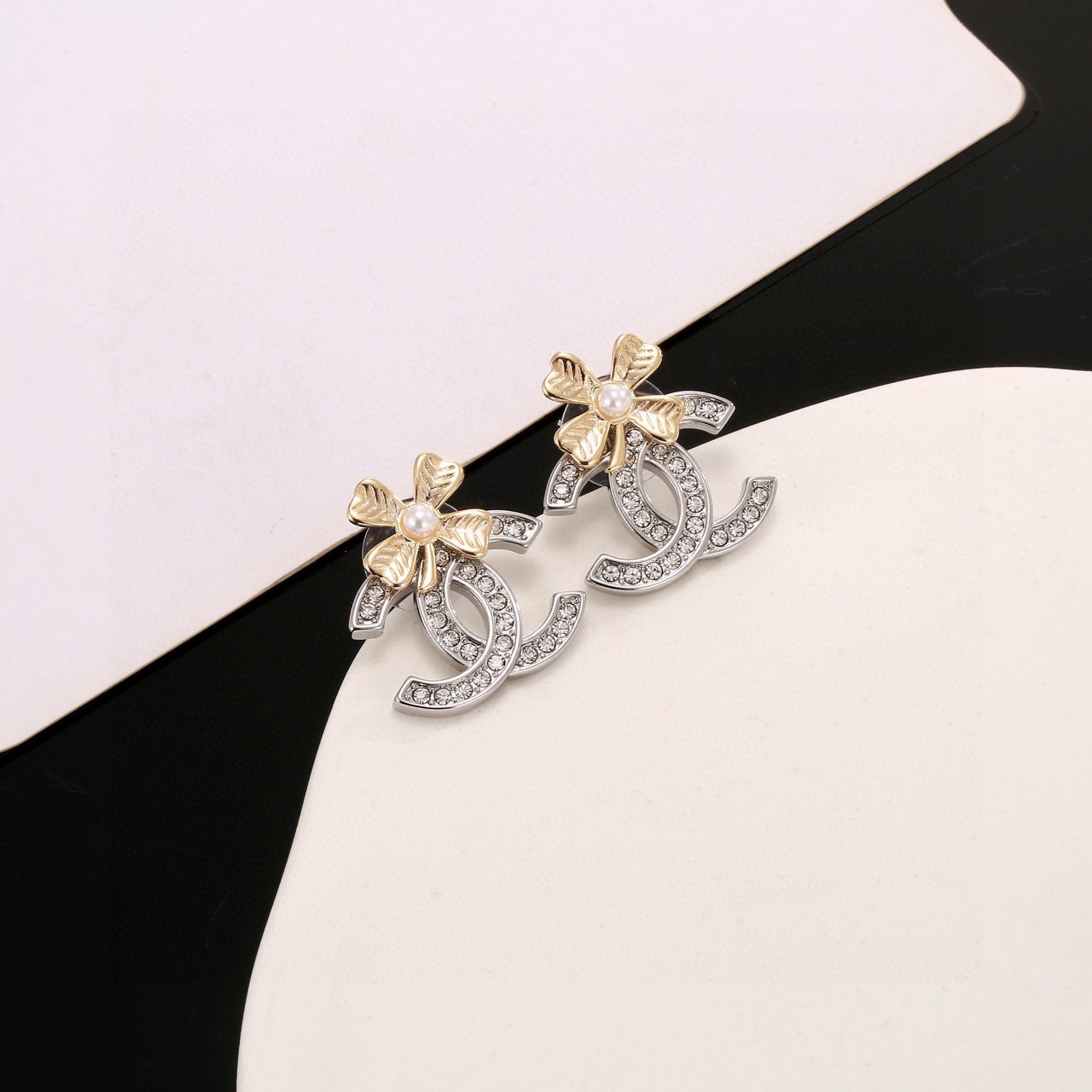 Chanel Haute Joaillerie Fine Jewelry Earrings Necklace Ring Ref.3603CA05 7